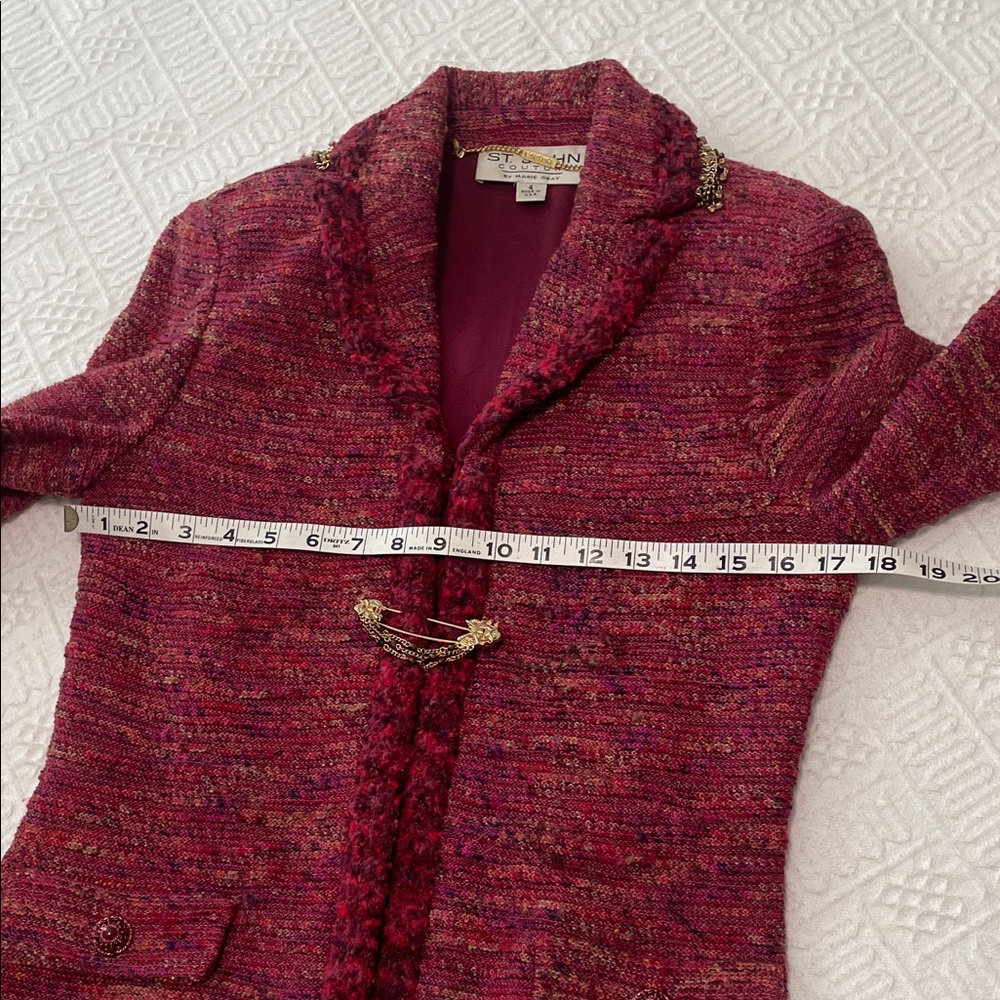 ST. JOHN couture Tweed Jacket Rich Burgundy gold crystal chain beaded fringe - Picture 15 of 17